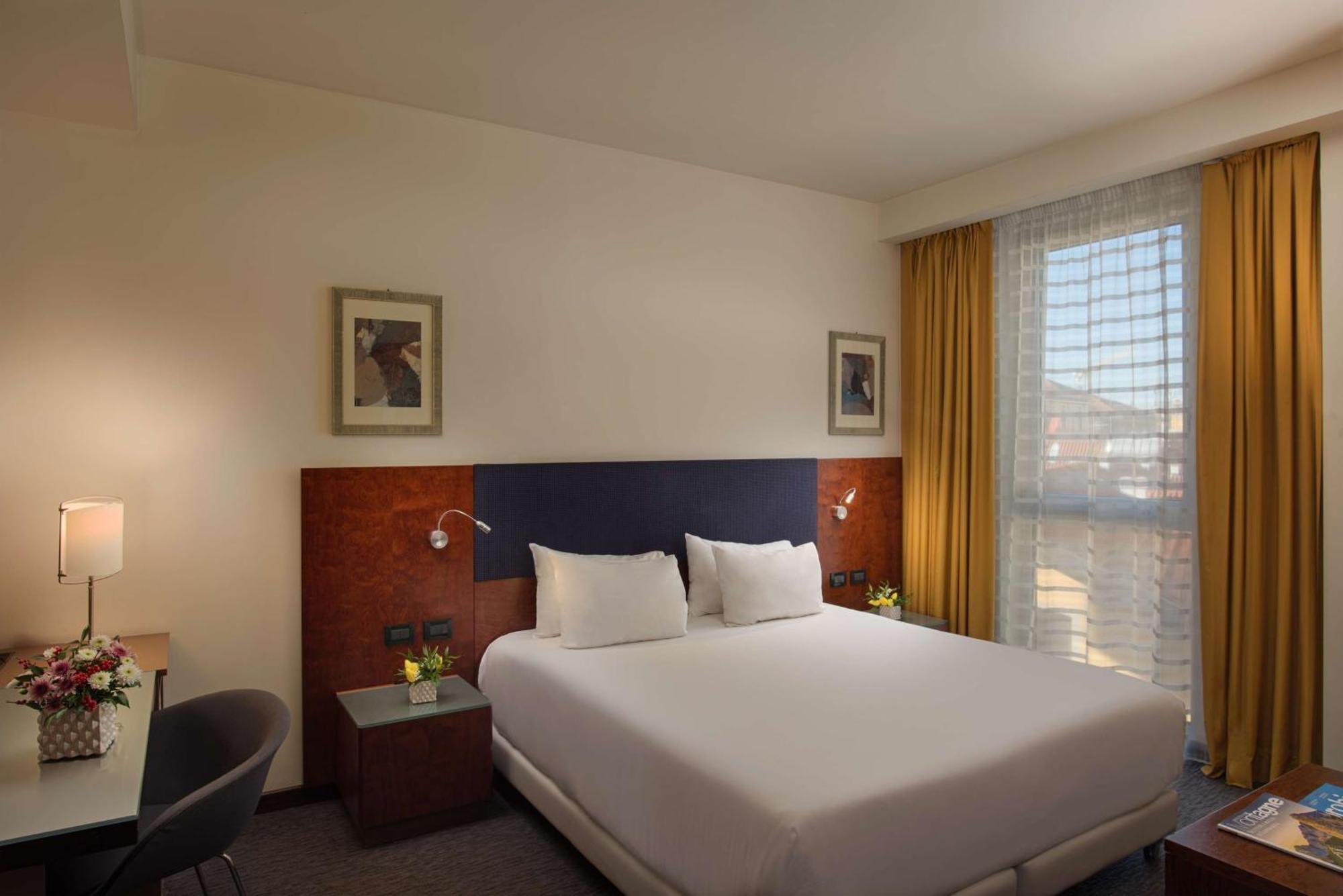 Hotel Nh 4*